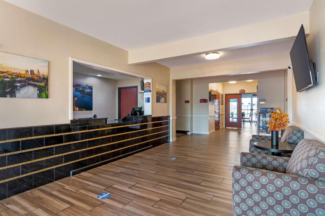Best Western Governors Inn And Suites Wichita Exterior photo